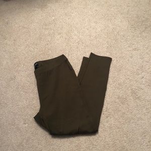 EUC Peck and Peck army green leggings